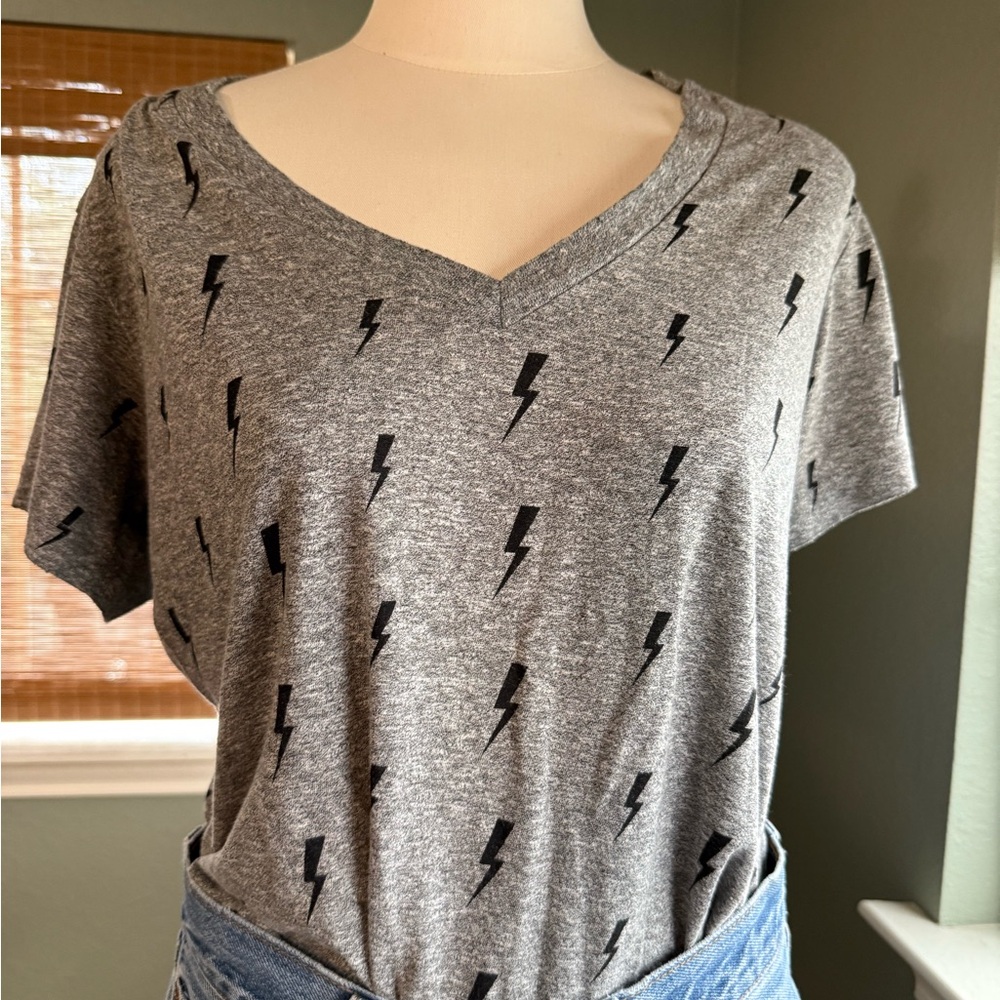 Current Elliot - Gray V-Neck Lightning Bolt Women's Tee